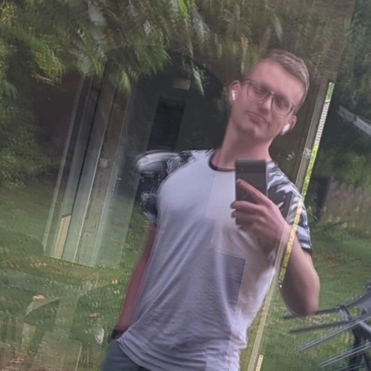 Elwin - Saint-Marcan - Ille-et-Vilaine | Rencontre gay