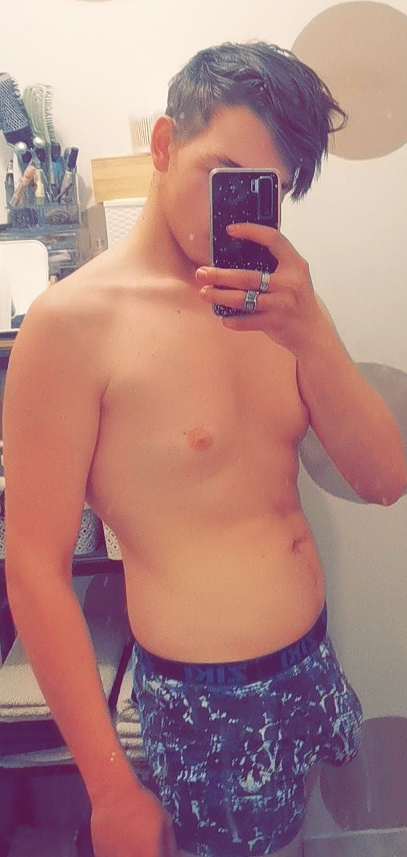 Sauveur - Montreuil-le-Gast - Ille-et-Vilaine | Rencontre gay