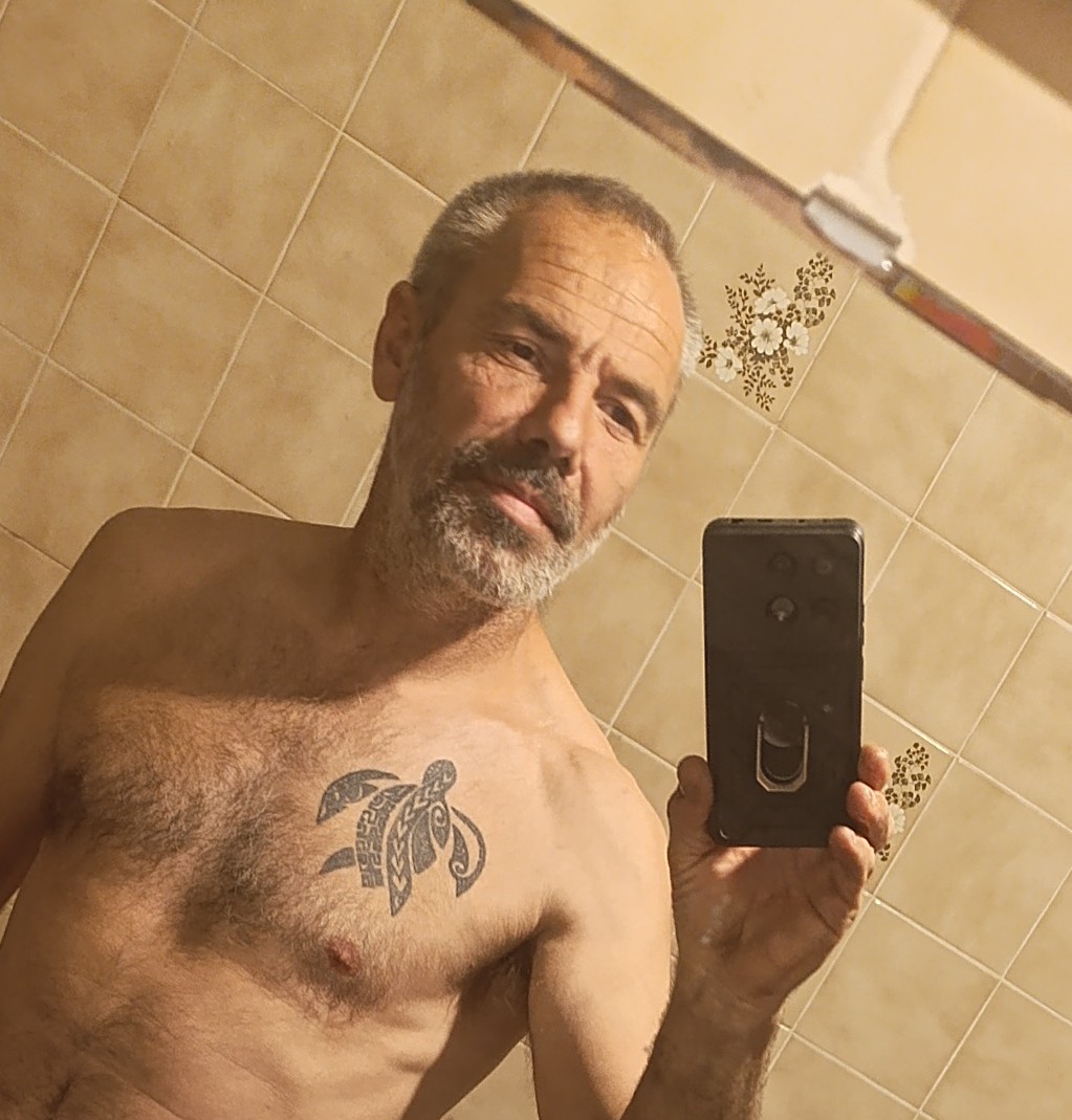 Fehim - LeQuillio - Côtes-d'Armor | Rencontre gay