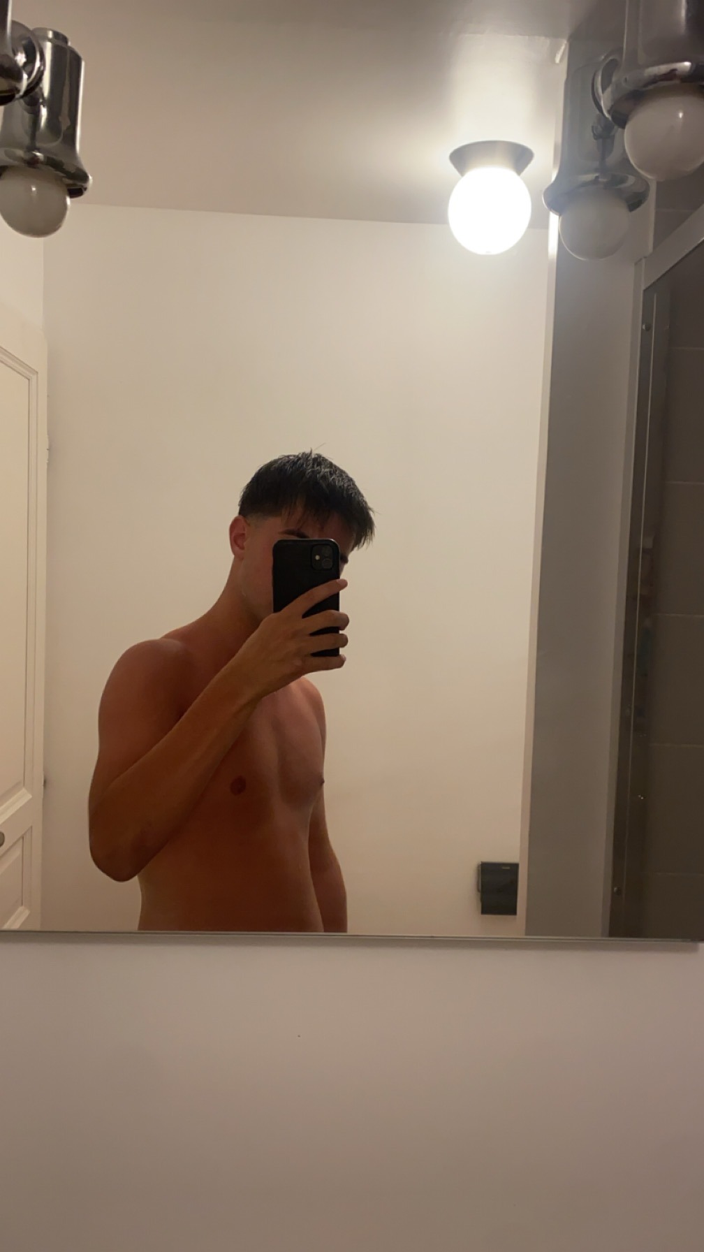 Raoulx - Allineuc - Côtes-d'Armor | Rencontre gay