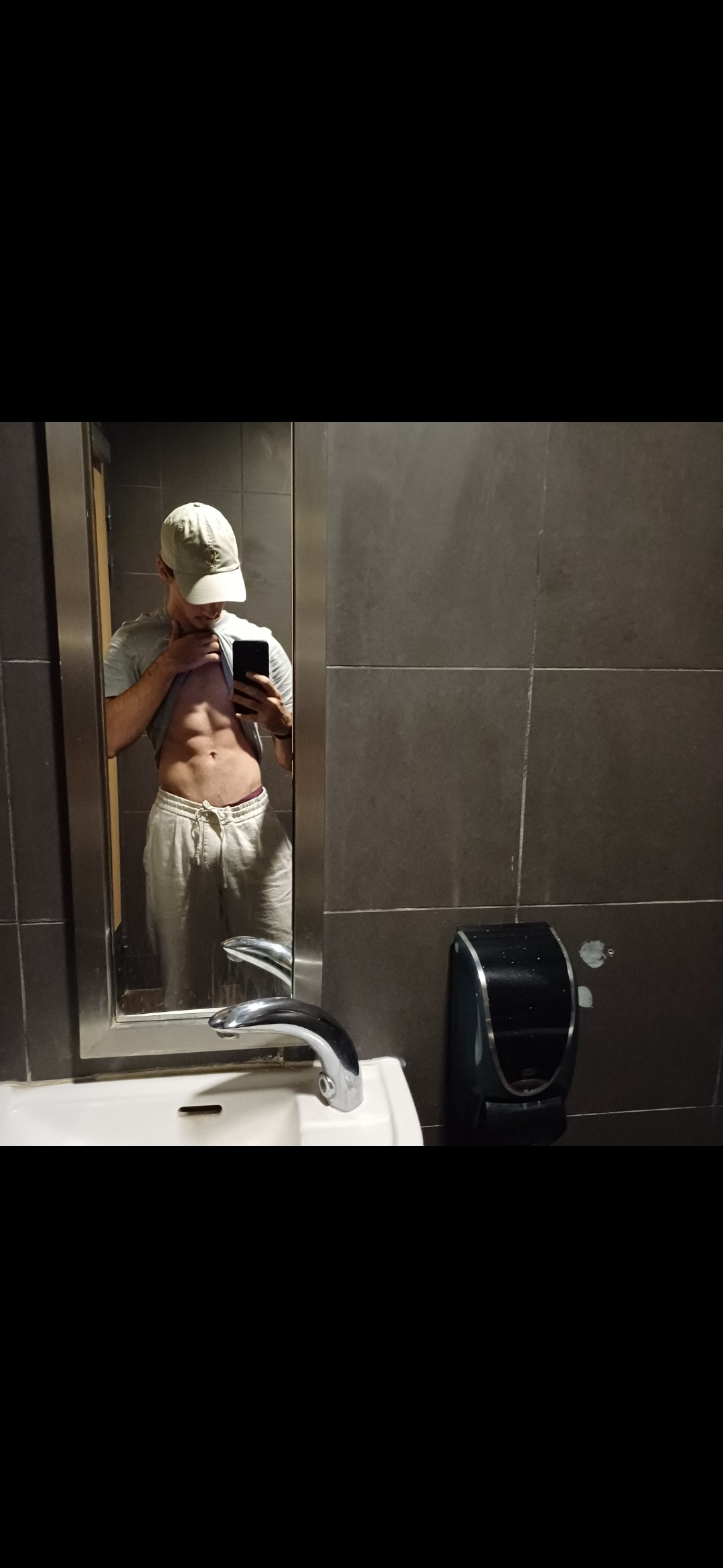 Sethy - Feins - Ille-et-Vilaine | Rencontre gay