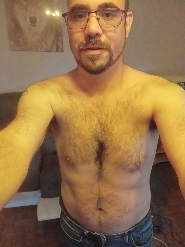 Schneider - Pleucadeuc - Morbihan | Rencontre gay
