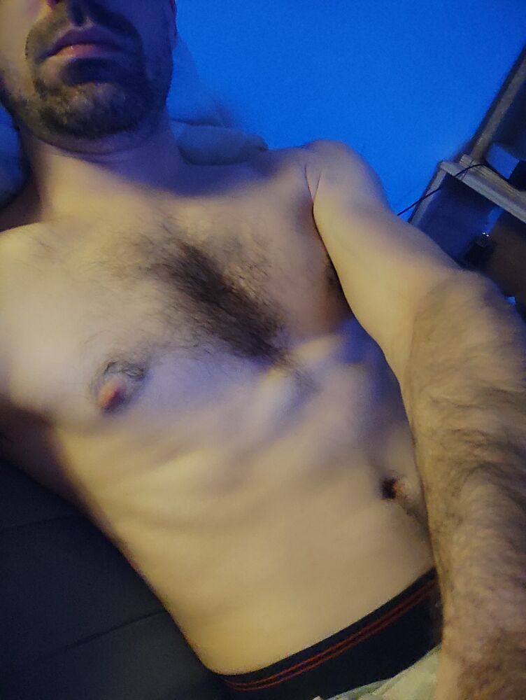 Hasan-huseyin - Plourivo - Côtes-d'Armor | Rencontre gay